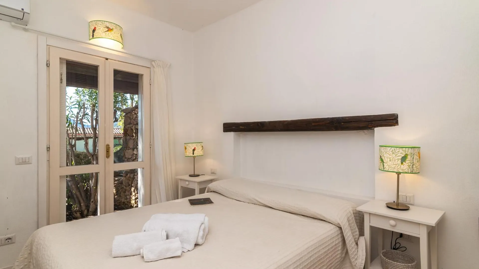 Il Vecchio Faro Vale 150M From The Beach - Happy Rentals بورتو سان باولو شقة