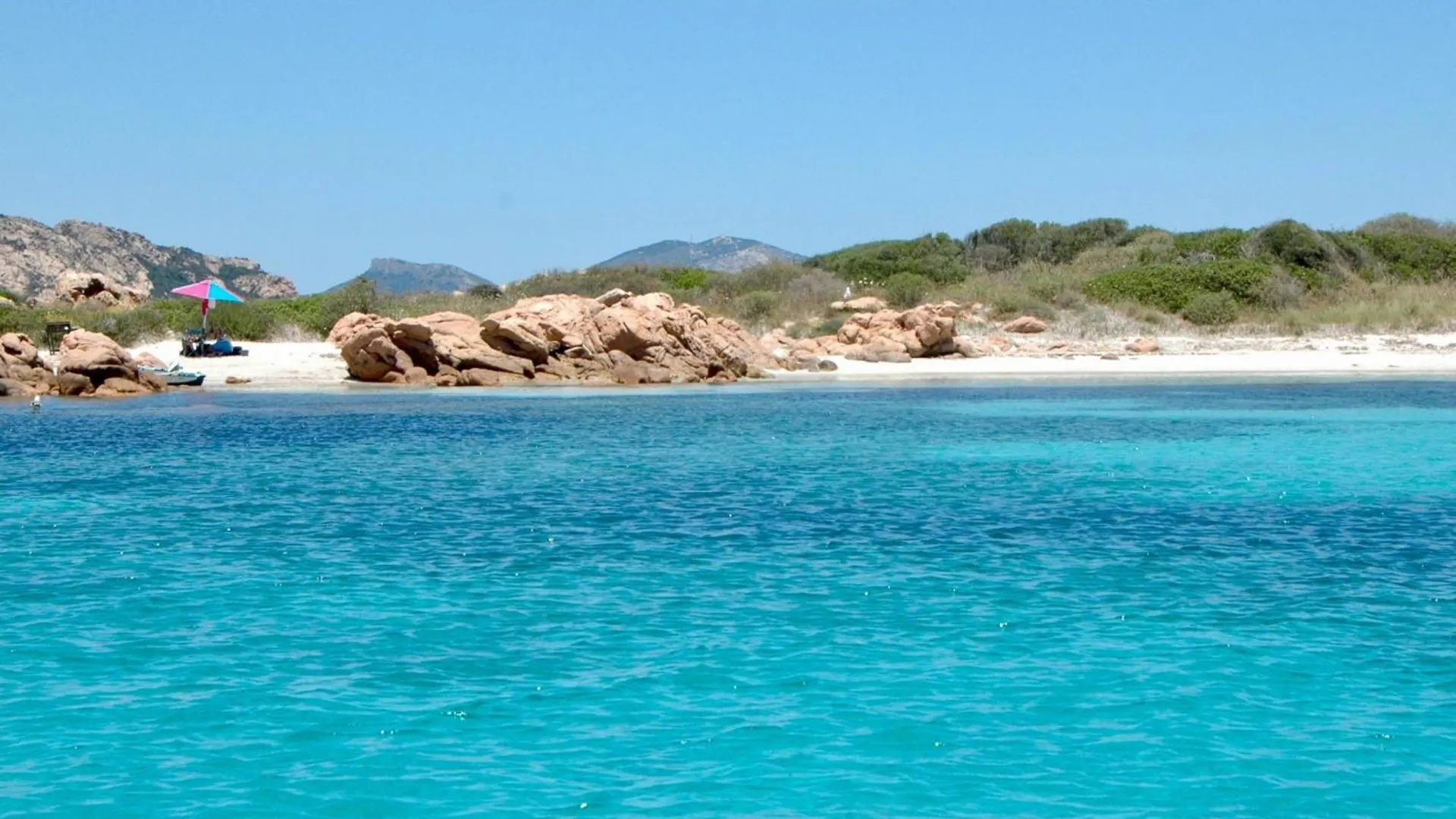 Il Vecchio Faro Vale 150M From The Beach - Happy Rentals بورتو سان باولو